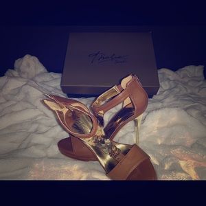 Anastabrn Cognac Platform Heels